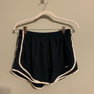 NIKE ATHLETIC SHORTS (set of 2)